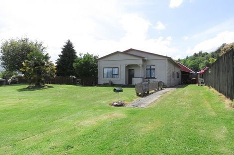 Photo of property in 28 Munson Street, Reefton, 7830