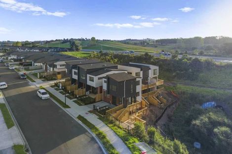 Photo of property in 28 Johns Creek Crescent, Silverdale, 0932