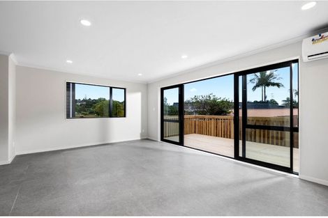 Photo of property in 10c Neilon Place, Northcross, Auckland, 0632