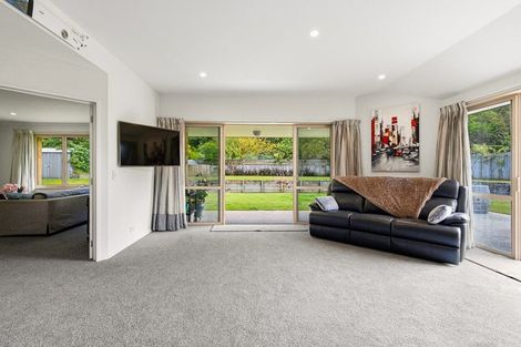 Photo of property in 33 Sylvan Street, Lake Hayes, Queenstown, 9304