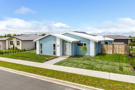 Photo of property in 38 Noumea Drive, Rangatira Park, Taupo, 3330