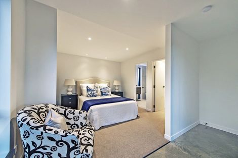 Photo of property in 31 Irvines Track, Halswell, Christchurch, 8025