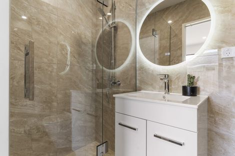 Photo of property in 1/68 Smythe Road, Henderson, Auckland, 0612