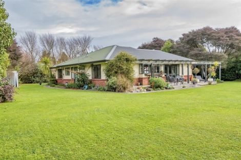 Photo of property in 10 Clifford Close, Levin, 5510