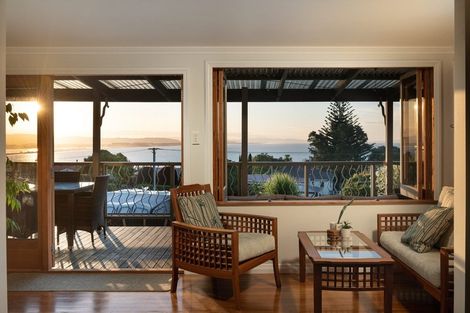 Photo of property in 33 Williams Crescent, Maketu, Te Puke, 3189