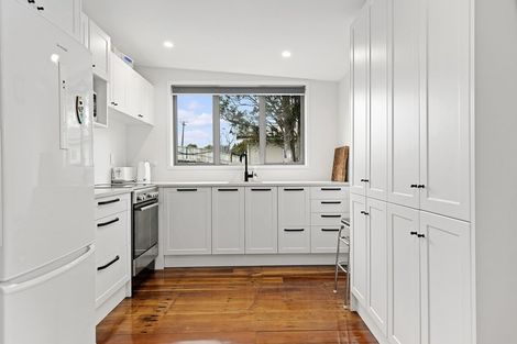 Photo of property in 22 Uenuku Avenue, Raglan, 3225