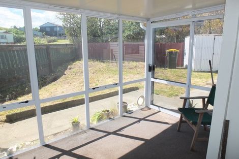 Photo of property in 19 Nash Parade, Foxton Beach, Foxton, 4815