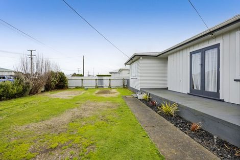 Photo of property in 8 Pacey Avenue, Hawera, 4610