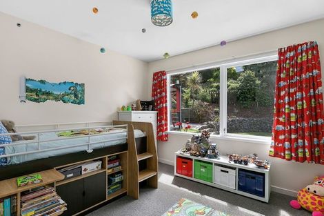 Photo of property in 10 Goddard Grove, Churton Park, Wellington, 6037