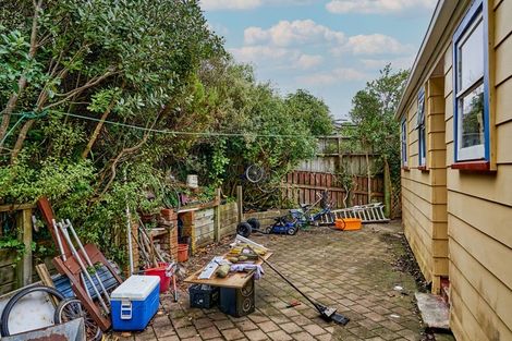 Photo of property in 115 Jamaica Drive, Grenada North, Wellington, 5028