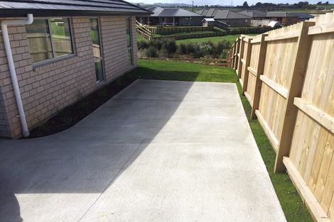 Photo of property in 60 Helenslee Road, Pokeno, 2402