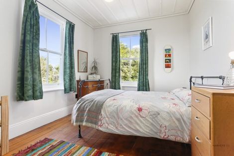 Photo of property in 859-863 West Coast Road, Oratia, Auckland, 0604