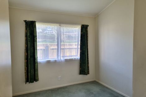 Photo of property in 33a Findlay Street, Tawa, Wellington, 5028