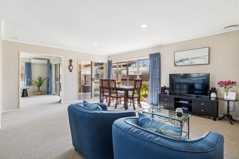 Photo of property in 3 Ranchod Terrace, Pukekohe, 2120