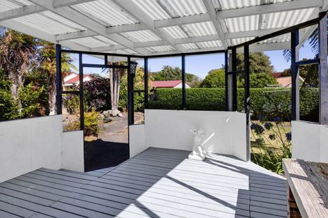 Photo of property in 14 Dives Avenue, Hawera, 4610