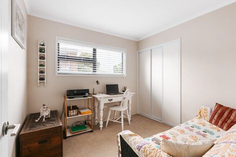 Photo of property in 46 Links View Drive, Omokoroa, 3114