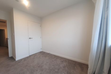 Photo of property in 7 Lilac Lane, Oteha, Auckland, 0632