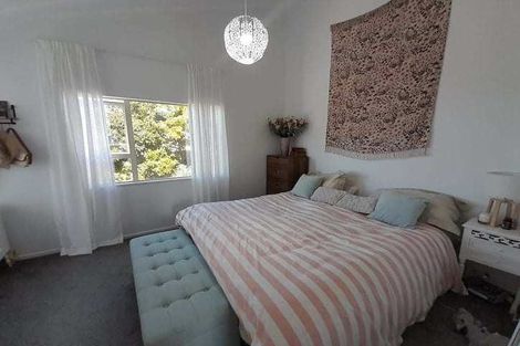 Photo of property in 1/28 Kestrel Heights, Arkles Bay, Whangaparaoa, 0932