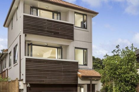 Photo of property in 28 Greenbough Lane, Greenhithe, Auckland, 0632