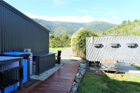 Photo of property in 102 Boons Valley Road, Waikawa, Picton, 7220