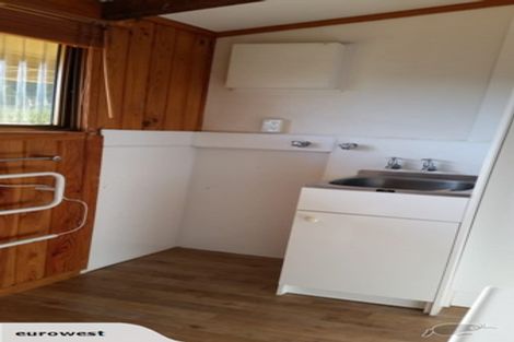 Photo of property in 34 Red Hills Road, Massey, Auckland, 0614