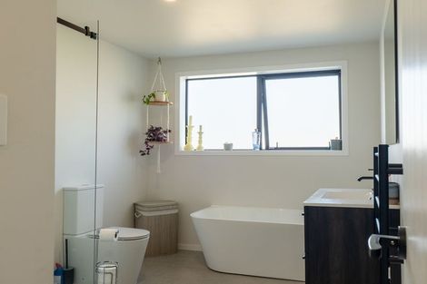 Photo of property in 1 Tussock Crescent, Twizel, 7901