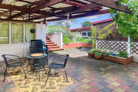 Photo of property in 3 Aries Place, Kawaha Point, Rotorua, 3010
