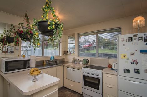 Photo of property in 6 Clyde Carr Crescent, Waimataitai, Timaru, 7910