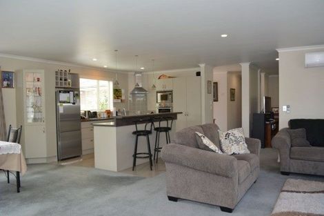 Photo of property in 3 Matua Place, Parklands, Christchurch, 8083