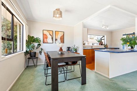 Photo of property in 41 De Quincey Terrace, Highland Park, Auckland, 2010