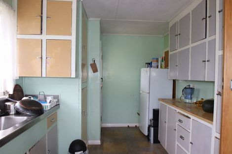 Photo of property in 22 Stanners Street, Eltham, 4322