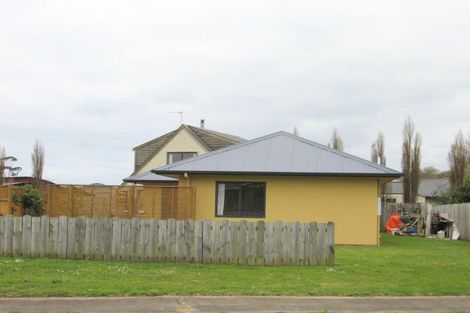 Photo of property in 14 Jacaranda Drive, Whitianga, 3510