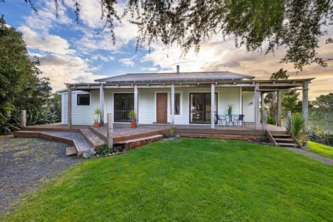 Photo of property in 98a Houchen Road, Raglan, 3295