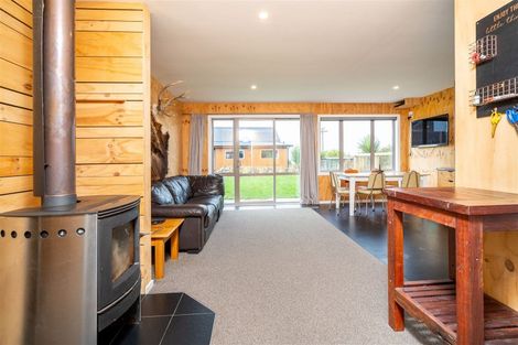 Photo of property in 1304 Kaka Point Road, Kaka Point, Balclutha, 9271