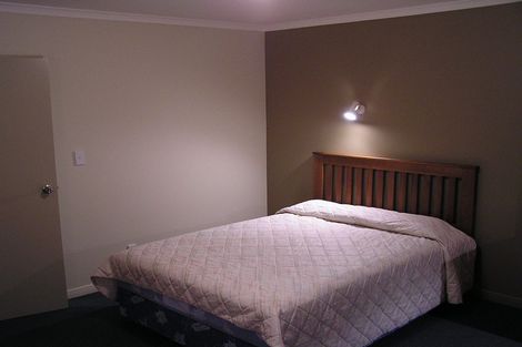 Photo of property in 33 Queen Street, Brighton, Dunedin, 9035