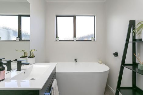 Photo of property in 33 Norman Smith Street, Nukuhau, Taupo, 3330