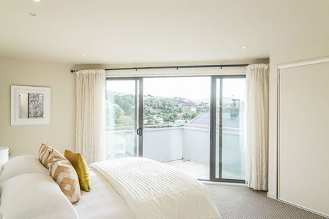 Photo of property in 42 Fairview Crescent, Kelburn, Wellington, 6012