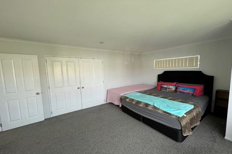 Photo of property in 15 Maypark Crescent, Flat Bush, Auckland, 2016