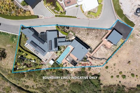 Photo of property in 11 Saint Remy Lane, Redcliffs, Christchurch, 8081