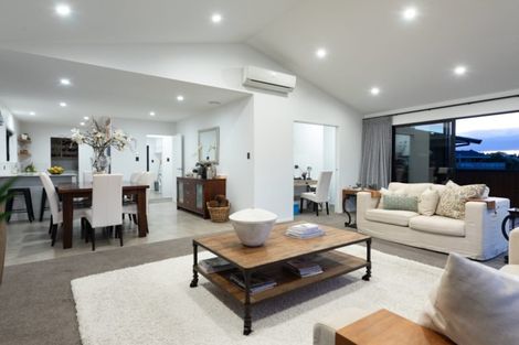 Photo of property in 82 Maungawhare Place, Otumoetai, Tauranga, 3110