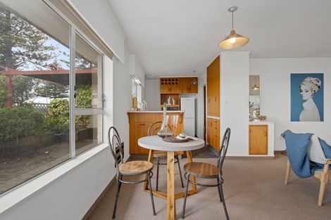 Photo of property in 477 Marine Parade, Napier South, Napier, 4110