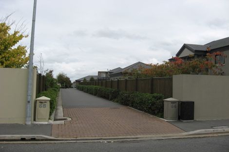 Photo of property in 64 Grassmere Street, Papanui, Christchurch, 8052