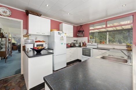 Photo of property in 6a Birch Terrace, Birchville, Upper Hutt, 5018