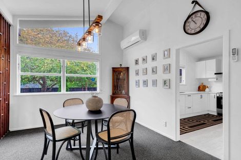 Photo of property in 14 Ridgeway Place, Glenview, Hamilton, 3206