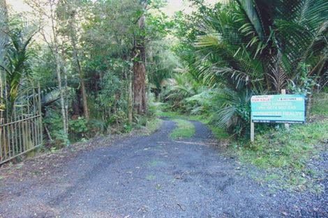 Photo of property in 118 Opanuku Road, Henderson Valley, Auckland, 0612