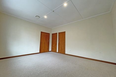 Photo of property in 28 Pahiatua Street, Hokowhitu, Palmerston North, 4410