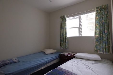 Photo of property in 12 Seabreeze Road, Narrow Neck, Auckland, 0624