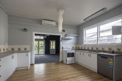 Photo of property in 21 East Avenue, Saint Kilda, Dunedin, 9012