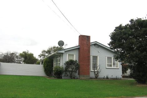 Photo of property in 17 Wilson Crescent, Highbury, Palmerston North, 4412