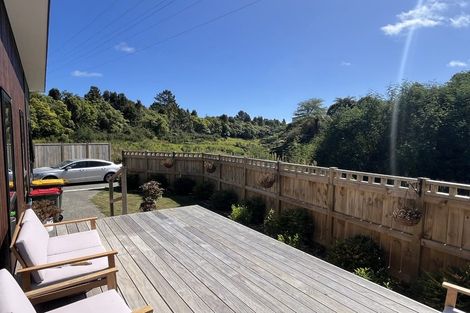 Photo of property in 23e Heta Road, Highlands Park, New Plymouth, 4312